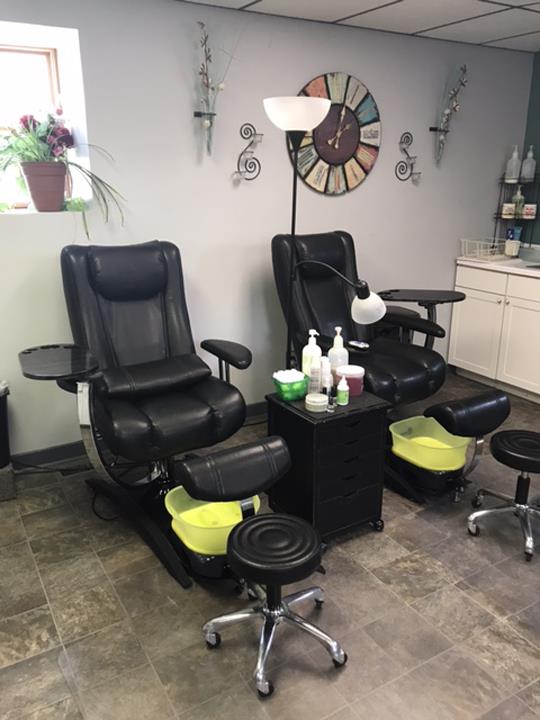 The Headquarters Salon Burlington, IA